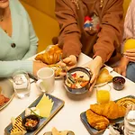 Maldron Smithfield Hotel 4*