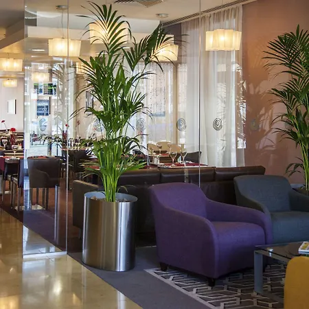 Hotell Maldron Smithfield 4*