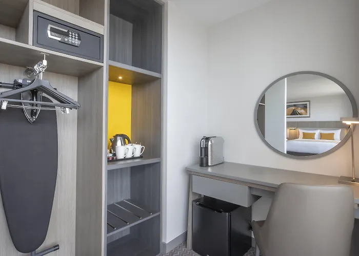 Maldron Smithfield 4*