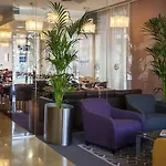 호텔 Maldron Smithfield 4*